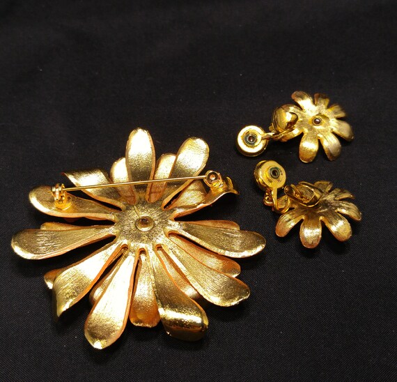 Peach Gold Flower Brooch & Earrings, Mid-Century,… - image 3