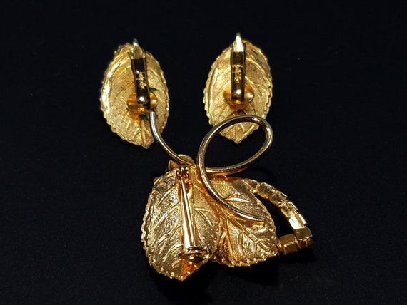 Leaf Brooch, Bright Orange Rhinestones , Gold Plated, 1950s Vintage Jewelry  