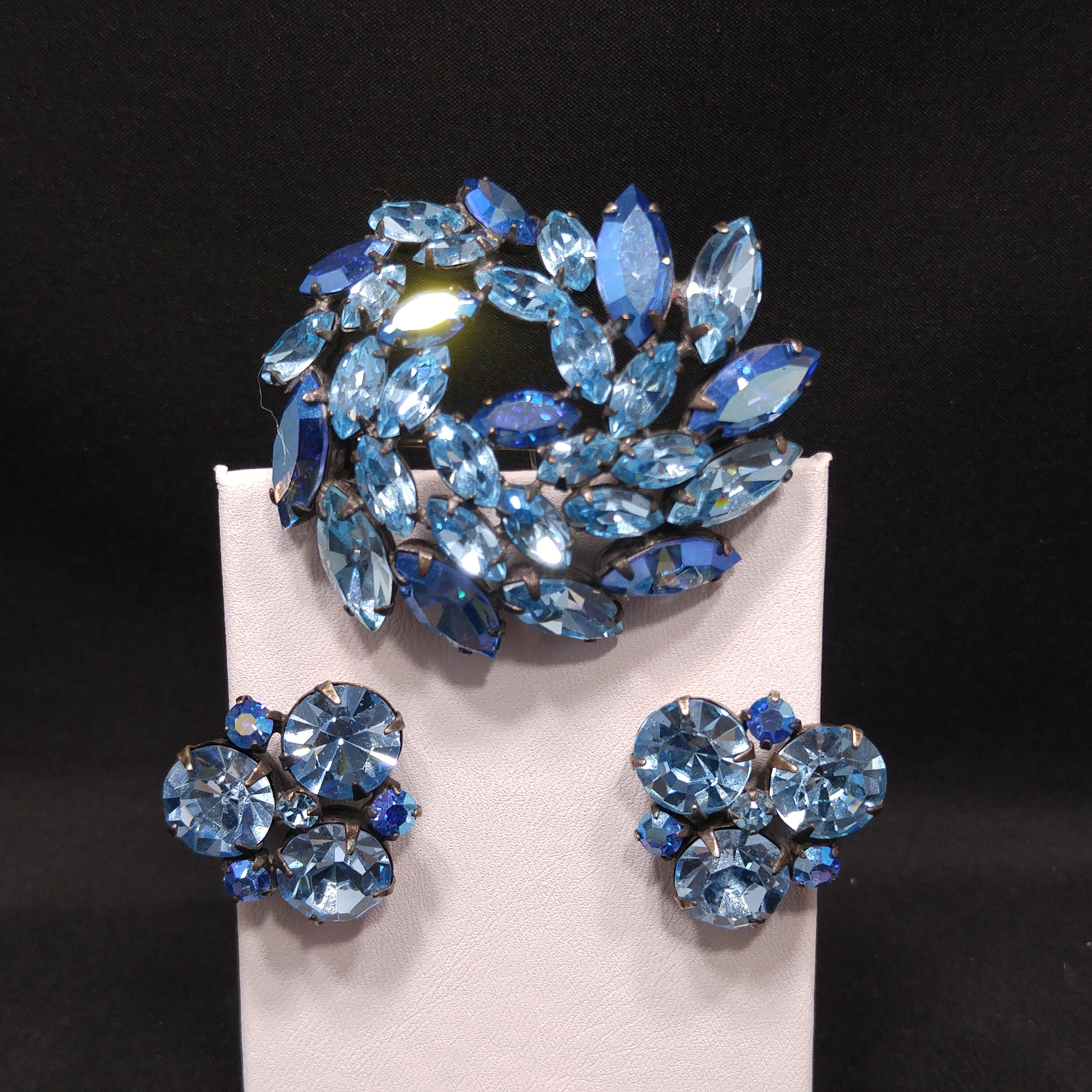 Regency Blue Rhinestone Brooch Earrings Set, 1950s Vintage