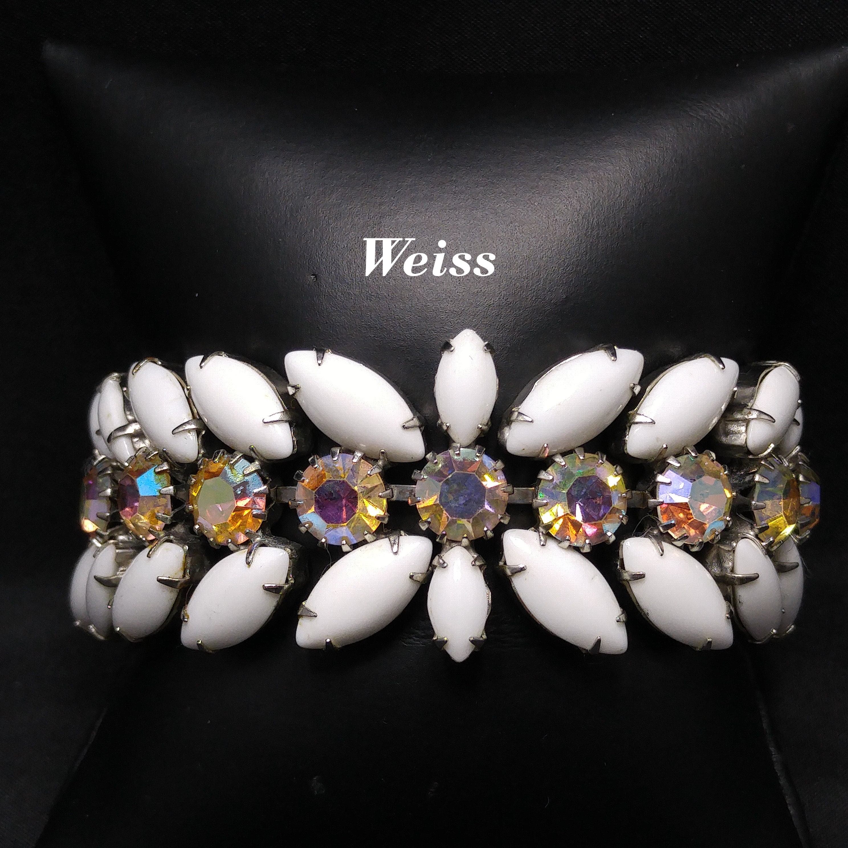 Weiss jewelry vintage discount