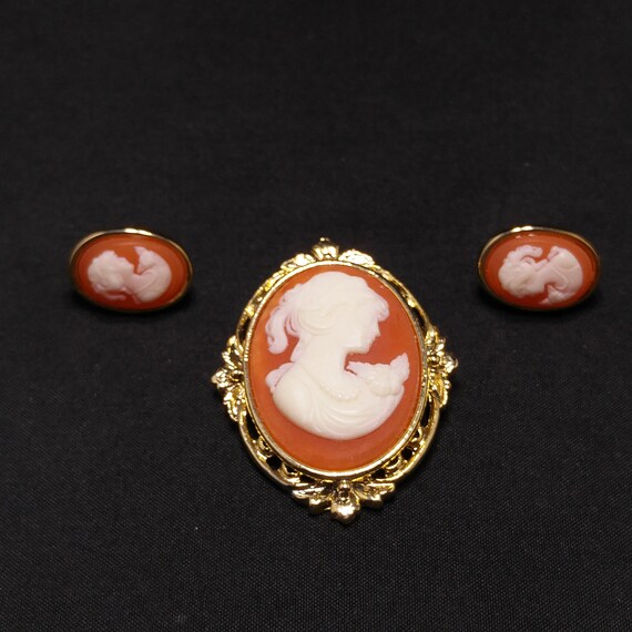 Whiting & Davis Cameo Brooch Post Earrings Set, L… - image 7