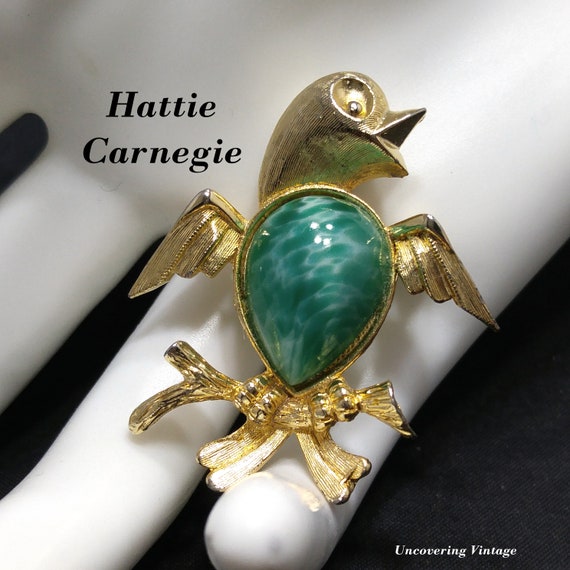 Hattie Carnegie Peking Glass Bird Brooch, 1960s Vi