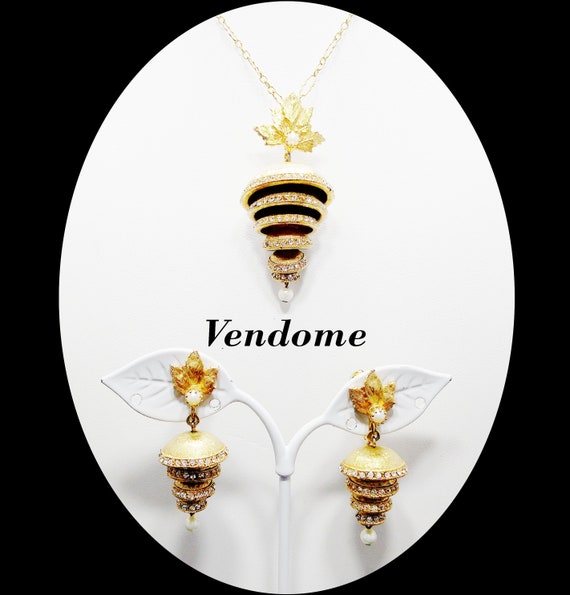 Vendome Articulated Floral Pendant Necklace & Ear… - image 1