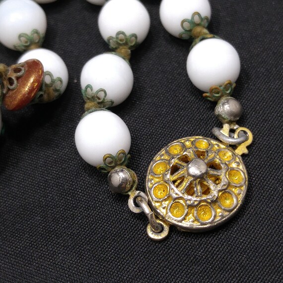 White Floral Lampwork Beaded Necklace, Hand Blown… - image 9