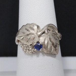 Sterling Silver Sapphire Ring, Grapes Leaves, Size 6, 1970s Vintage Jewelry