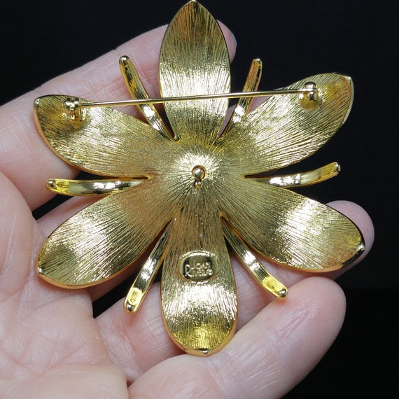 Joan Rivers Large Gold Plated Flower Brooch, Clea… - image 7