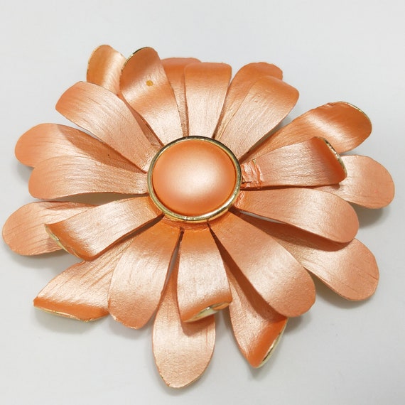 Peach Gold Flower Brooch & Earrings, Mid-Century,… - image 9