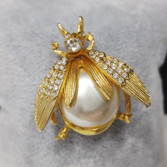 Fly Insect Faux Pearl Brooch, Clear Rhinestones, … - image 2