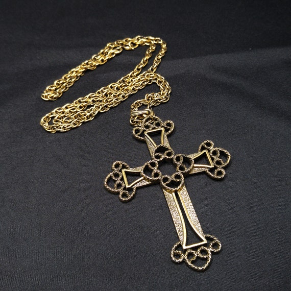 Sarah Coventry Victorian Cross Necklace, Limited … - image 7