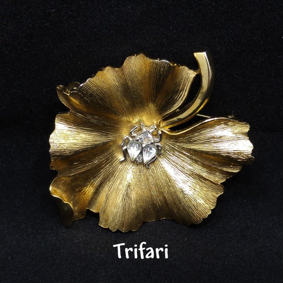 Crown Trifari Leaf & Bug Brooch, Gold Plated, 1950