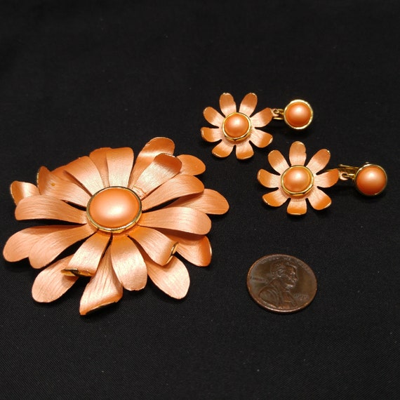 Peach Gold Flower Brooch & Earrings, Mid-Century,… - image 6