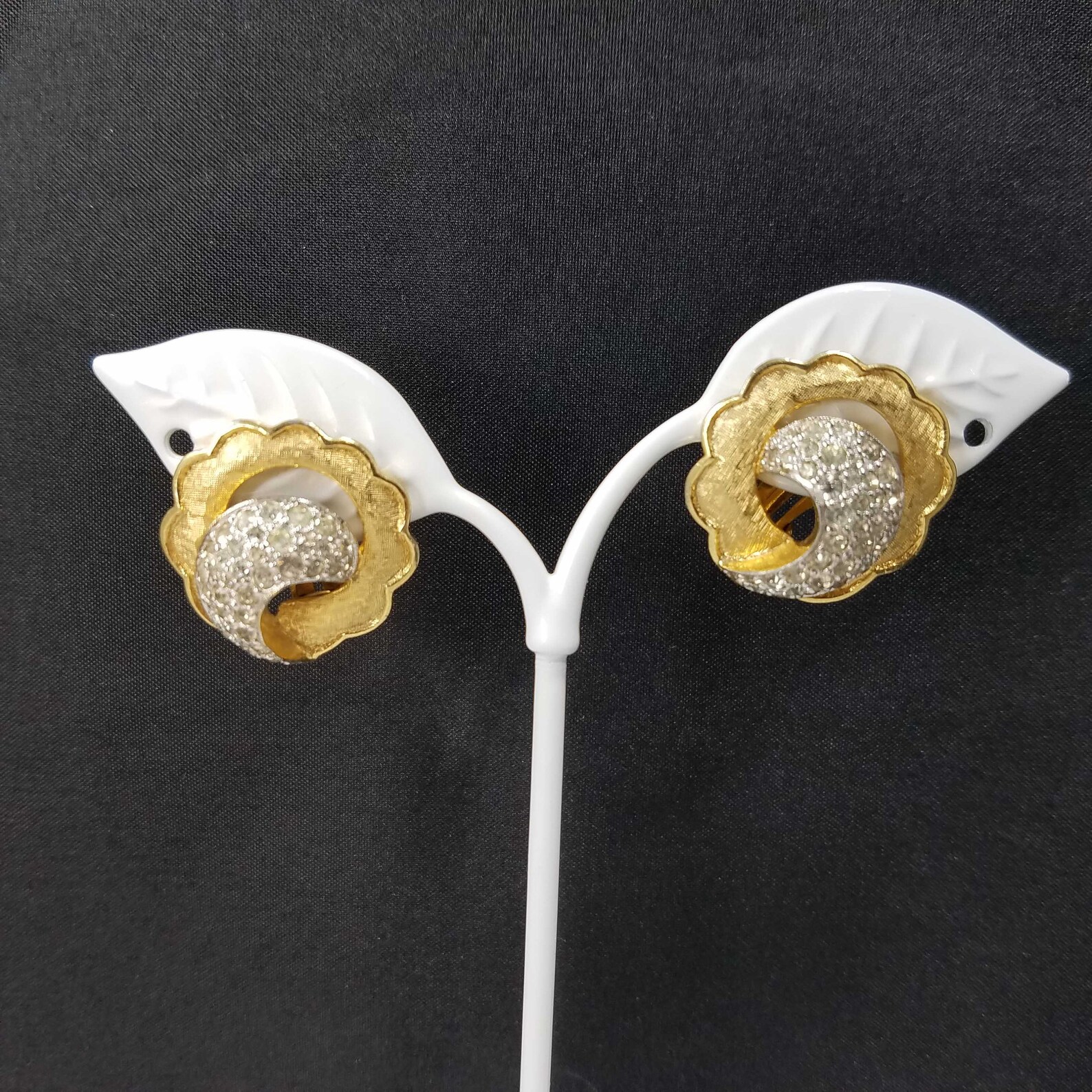 Vintage Jomaz Gold Plated Rhinestone Clip Earrings Scalloped Etsy