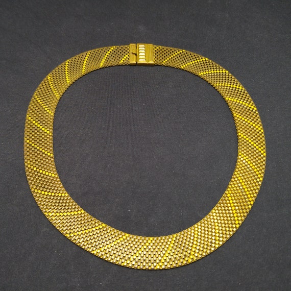 Art Deco Brass Mesh Necklace, Yellow Enamel, 1930… - image 2