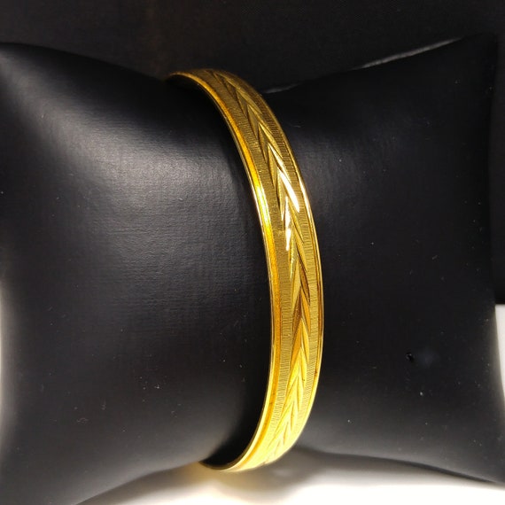 Monet Gold Plated Bangle Bracelet, 1990s Vintage … - image 5