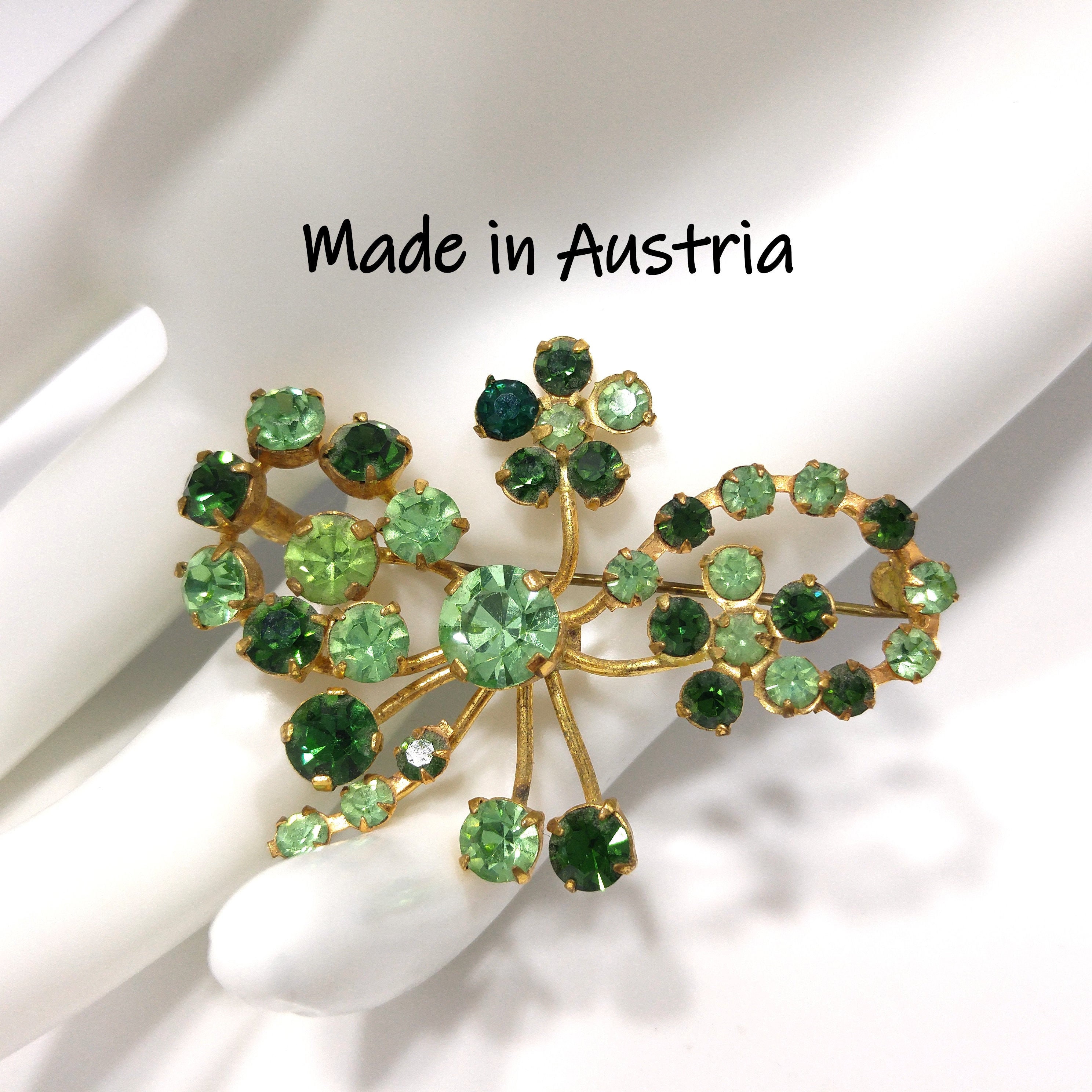 Circa 1950s Mouse Brooch with Green Glass Eyes in Sterling