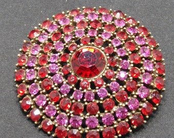 Weiss Red Pink Rhinestone Round Brooch, Gold Plated, 1950s
