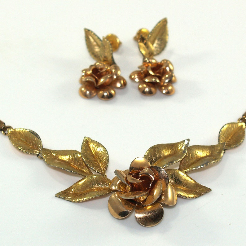 Krementz Necklace /& Earrings Rose Gold Plate Rose Design Unique Screw Post Backs 1940s Mid Century Vintage Jewelry KREMENTZ USA 14 KG Plate
