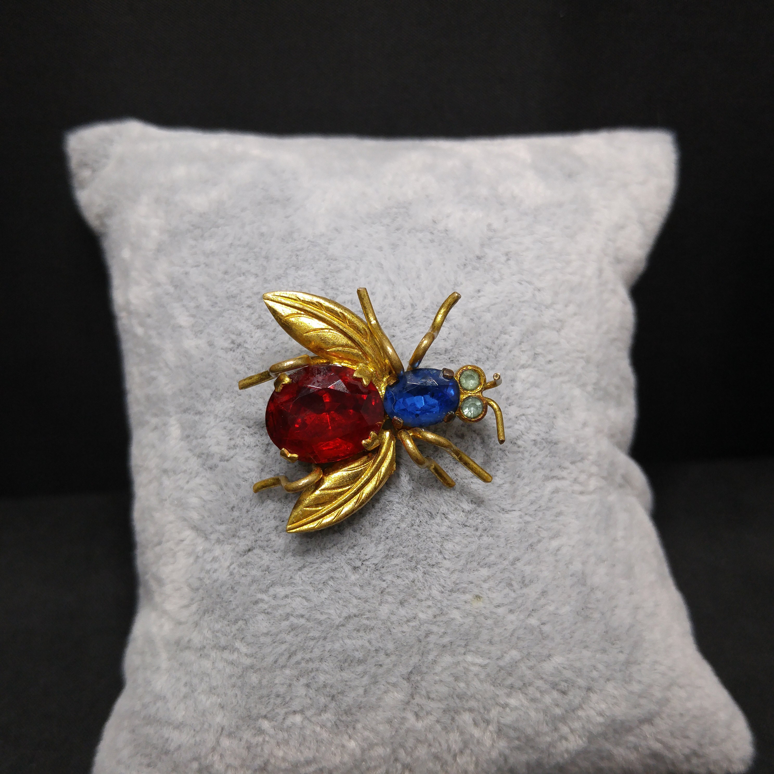 Czech Insect Fly Brooch Pin, Glass Rhinestones & Brass, 1930s Vintage Jewelry - Etsy Czech Insect Fly Brooch Pin, Glass Rhinestones & Brass, 1930s Vintage Jewelry - Etsy