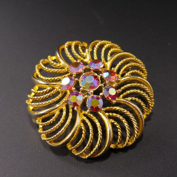 Vintage Lisner Floral Brooch, Red Aurora Borealis… - image 2