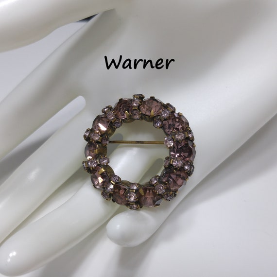 Warner Lavender Rhinestone Wreath Brooch, 1950s V… - image 1