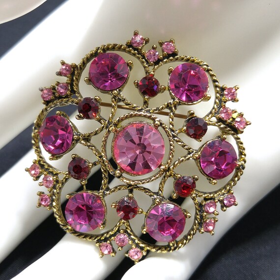 Weiss Pink Rhinestone Brooch, Antique Gold Rope P… - image 4