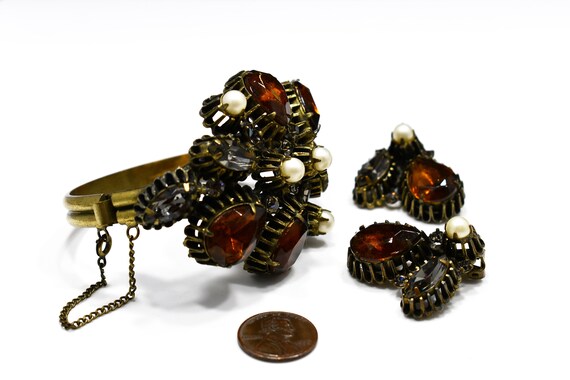 Hobe' Rhinestone Cuff Bracelet & Clip Earrings, T… - image 6