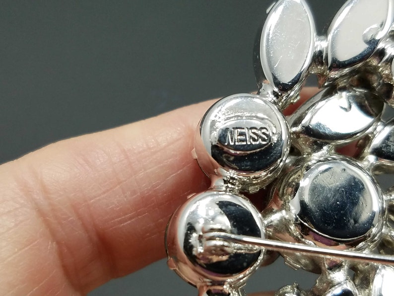 1960s Vintage Jewelry Weiss Black Diamonds Brooch Rhodium Plated