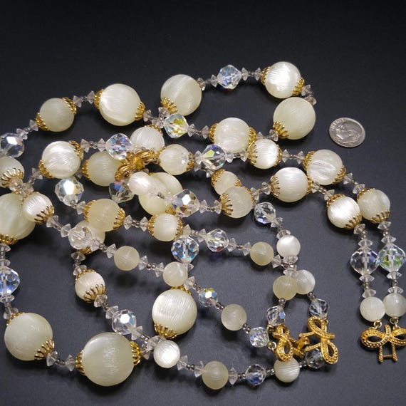 Vintage Vendome 1960s Crystal Bead Necklace Bracelet Set Frosted Lucite View 6