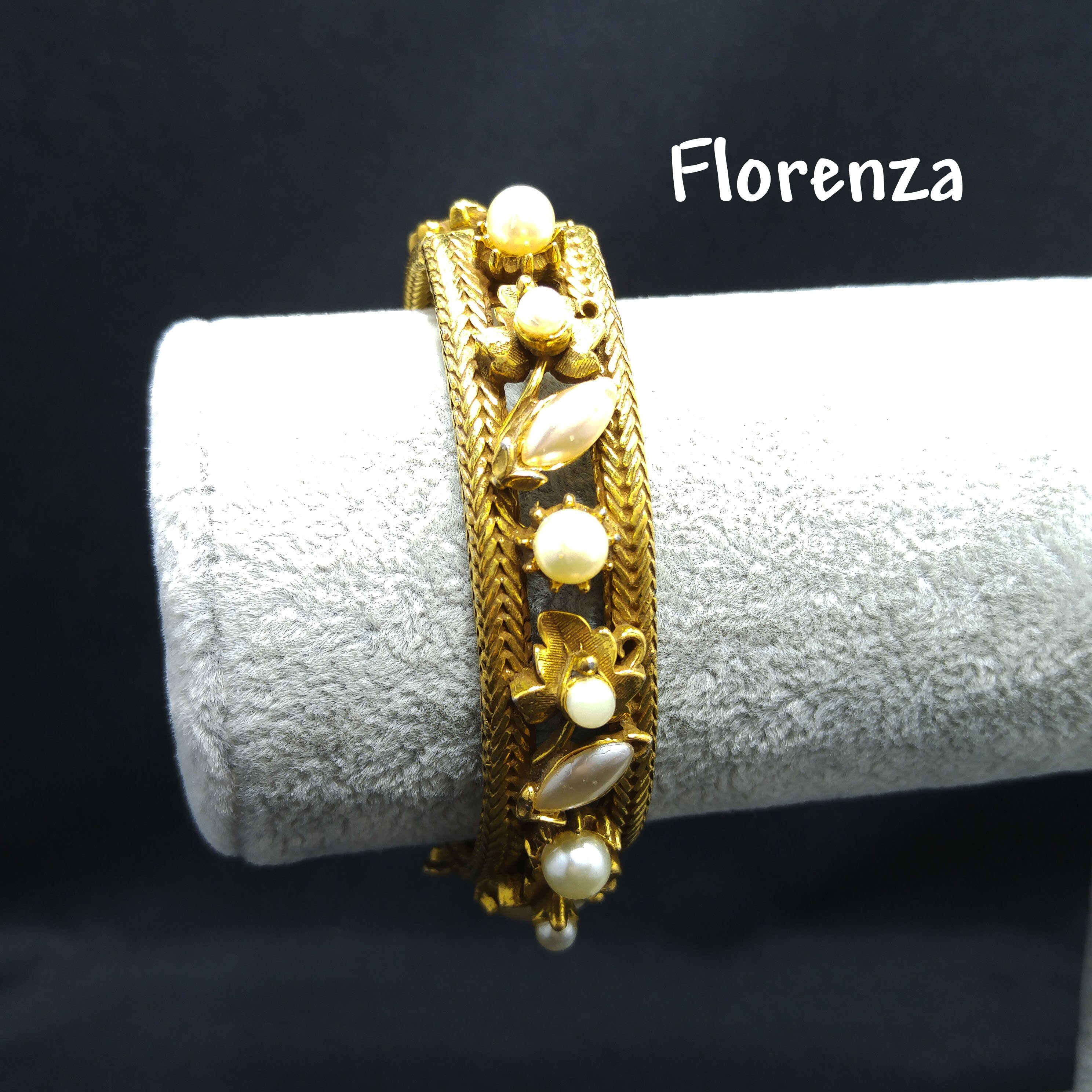 Florenza Faux Pearl Hinged Bracelet Gold Tone 1950s Vintage