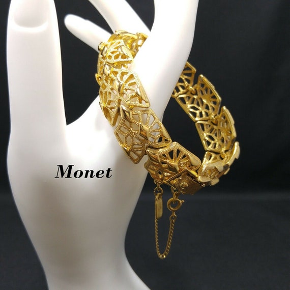 Vintage Monet Bracelet Gold Tone Signed Safety Chain … - Gem