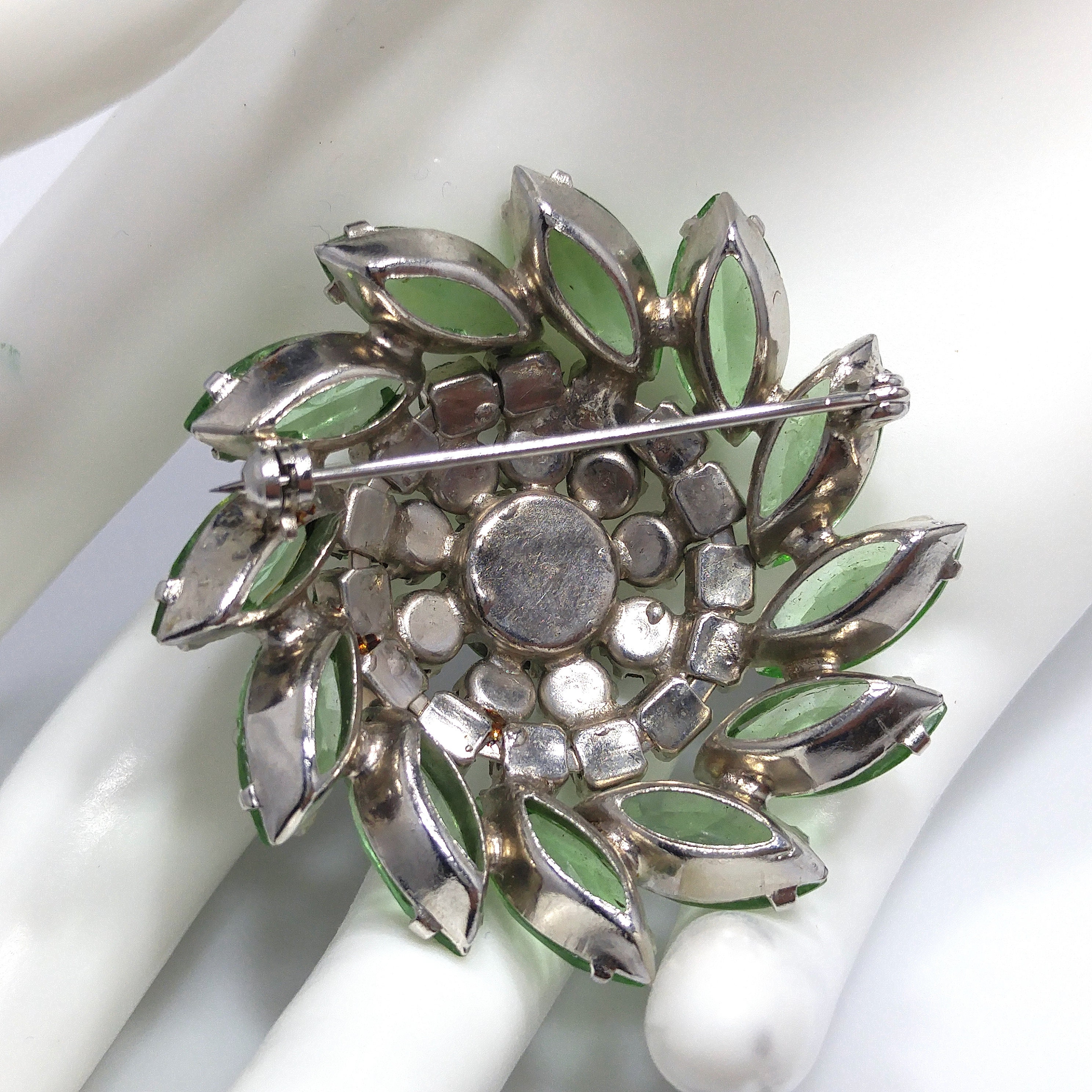 Crystal Rhinestone Wreath Brooch, Green Brooch, Vintage