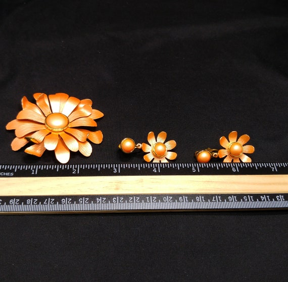 Peach Gold Flower Brooch & Earrings, Mid-Century,… - image 4