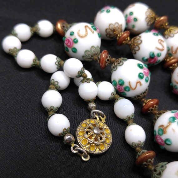 White Floral Lampwork Beaded Necklace, Hand Blown… - image 3