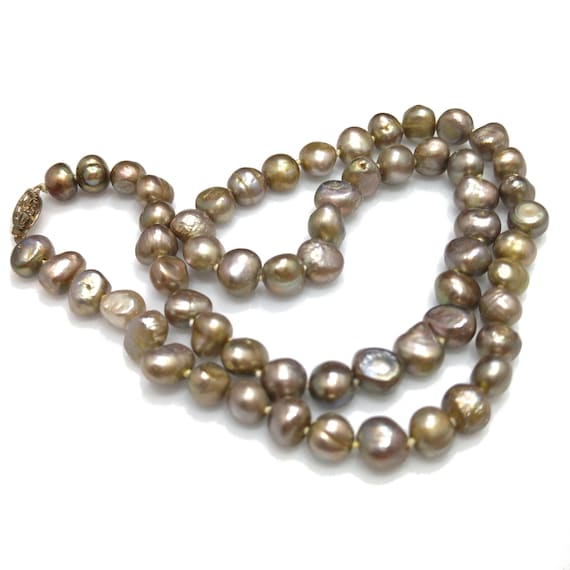 Fresh Water Pearl Necklace, Hand Knotted, Vintage 