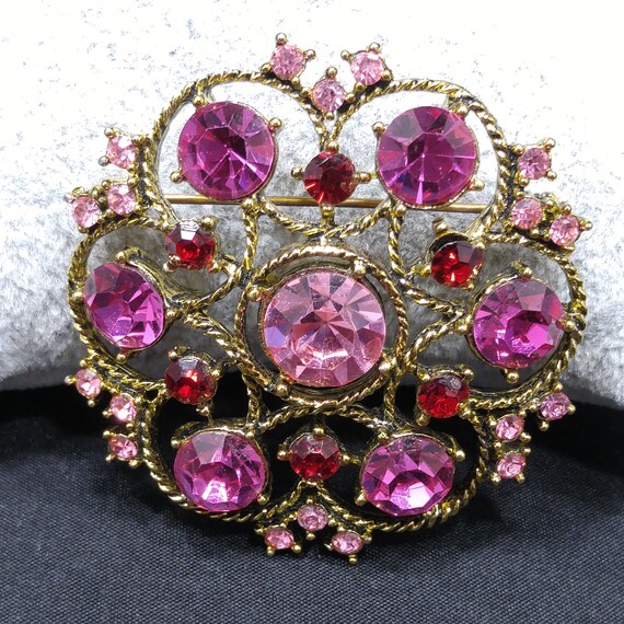 Weiss Pink Rhinestone Brooch, Antique Gold Rope P… - image 8