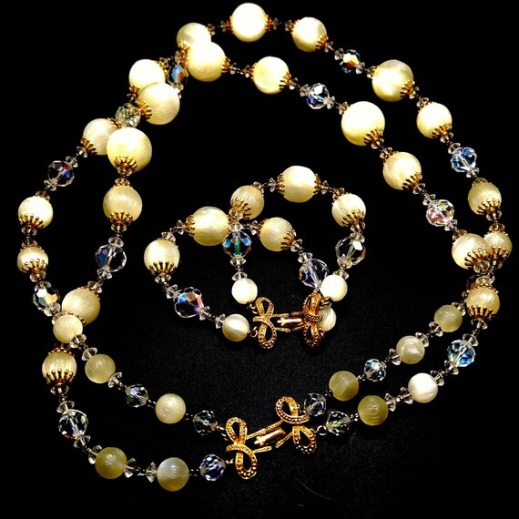 Vintage Vendome 1960s Crystal Bead Necklace Bracelet Set Frosted Lucite View 4