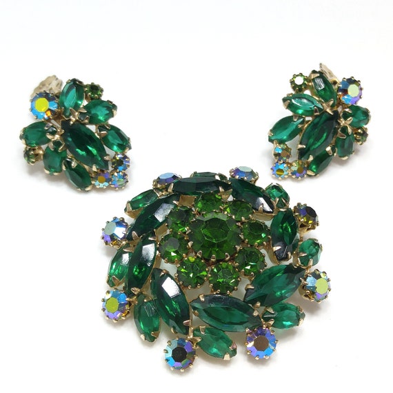 Weiss Emerald Green Brooch & Earrings, Aurora Bor… - image 9