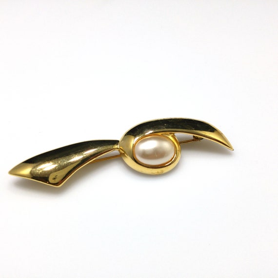 Napier Faux Pearl Cab Modernist Brooch, Gold Plat… - image 8