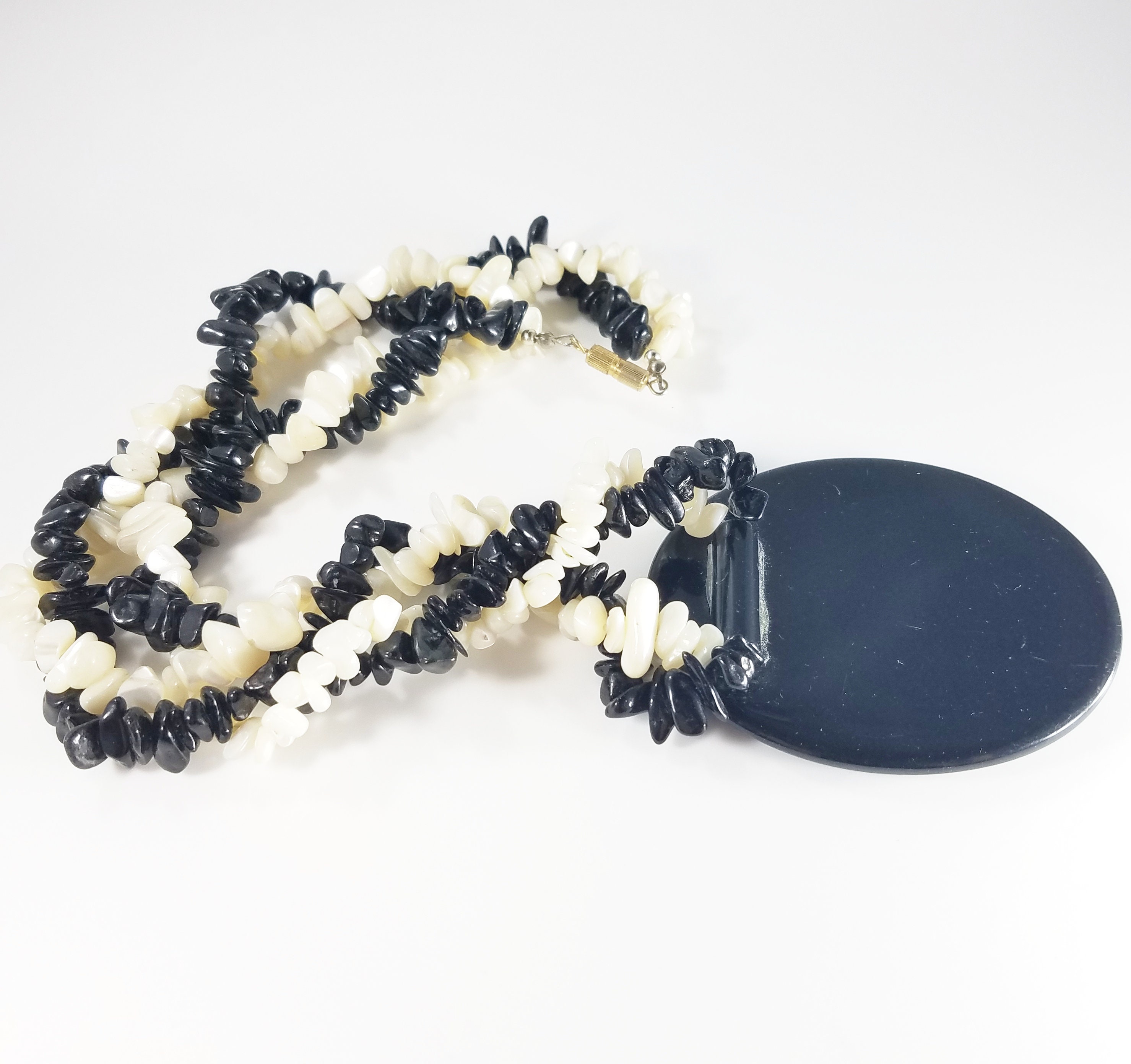 Owl Mother of Pearl Inlay Oval Pendant Necklace Shell Beads - Etsy