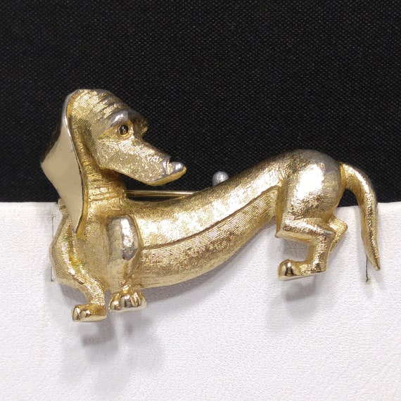 Boucher Dachshund Dog Brooch Number 8167P 1960s Vintage Jewelry