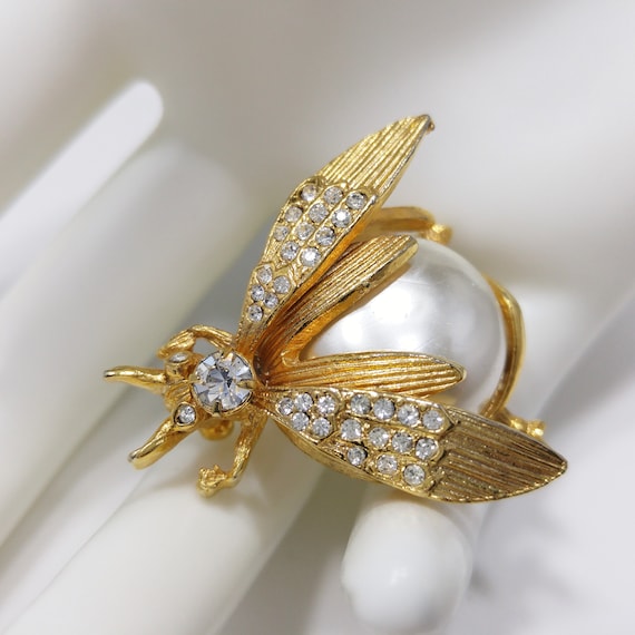 Fly Insect Faux Pearl Brooch, Clear Rhinestones, … - image 1