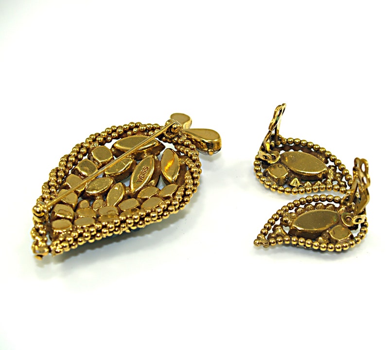 Weiss Green /& Vitrail Rhinestone Leaf Brooch Matching Earrings Set Demi-Parure Gold Plated Rope Edge Marquise Teardrop Chaton Rhinestones