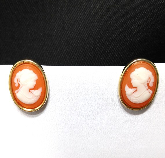 Whiting & Davis Cameo Brooch Post Earrings Set, L… - image 3