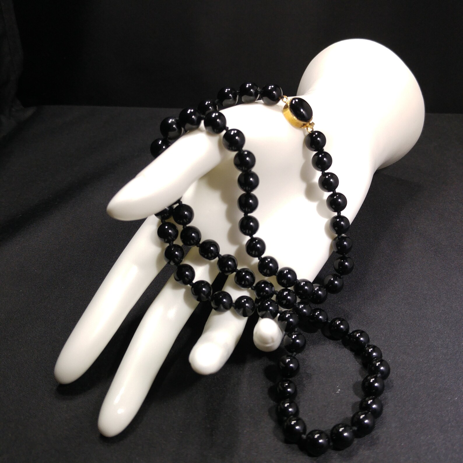 Vintage Onyx Beaded Necklace Silver Gold Tone Clasp Hand Etsy