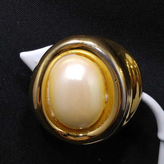 Givenchy Faux Pearl Clip Earrings, Gold Plated, 1… - image 3