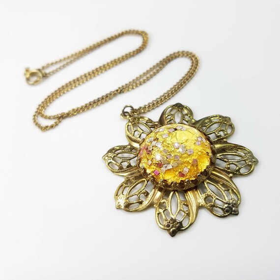 Vintage Confetti Lucite Flower Pendant Necklace - image 5
