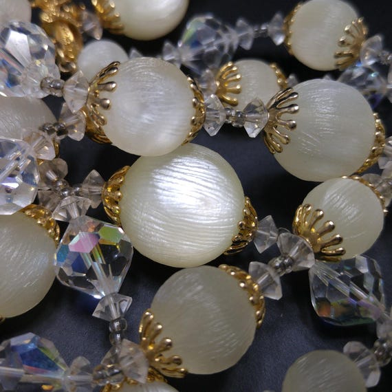 Vintage Vendome 1960s Crystal Bead Necklace Bracelet Set Frosted Lucite View 2