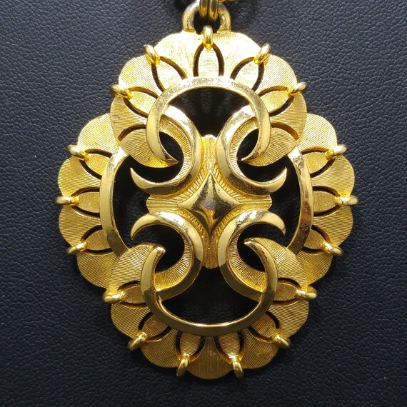 Crown Trifari Pendant Necklace, Gold Plated, 1960… - image 5