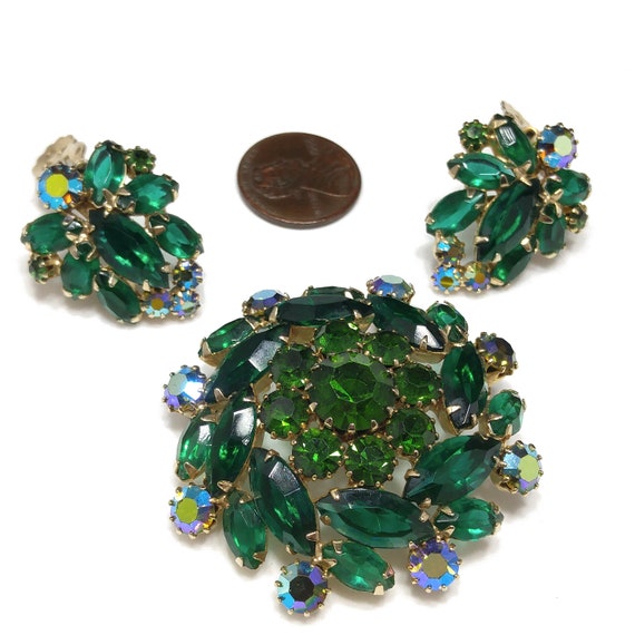 Weiss Emerald Green Brooch & Earrings, Aurora Bor… - image 6