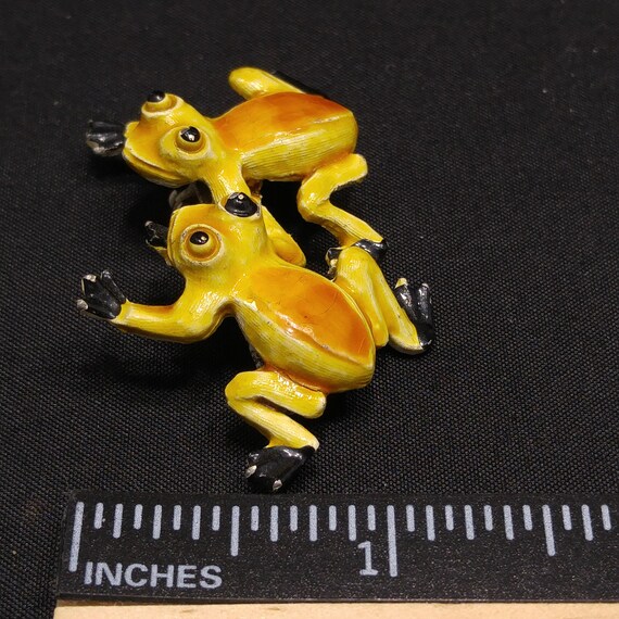 Twin Frogs Enamel Brooch, Two Yellow Gold Black F… - image 6